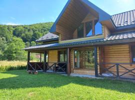 Садиба Федорчуків За рікою, casa per le vacanze a Sheshory