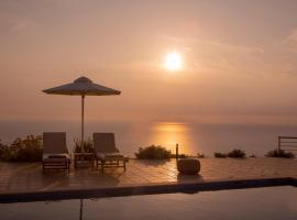 Avraam Sunset Villas with Private Heated Pools by Imagine Lefkada, holiday home in Kalamitsi