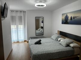 Leire Jaca Centro, hotel in Jaca