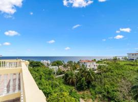 Puntas Rincon Villa 301 with private rooftop terrace, feriebolig i Rincón