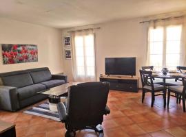 Appartement, plein centre, balcons, clim, parking, self catering accommodation in Sainte-Maxime