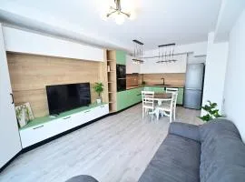 FLH - The Lake Home - Apt 33