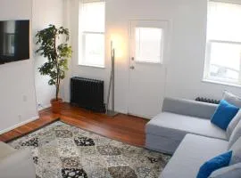 Urban Oasis - 3BR 2BA - City View- Private Parking