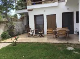 Peaceful Apartments in Elani