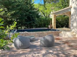 La Balouvi&egrave;re Villa entre C&eacute;vennes et Provence