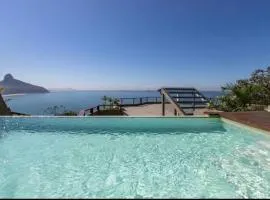 Mansão fascinante com vista para o mar e montanhas - Joá - Rio de Janeiro