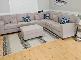 Close to the beach and attractions! Perfect for families or traveling nurses!, vila v destinaci Wilmington