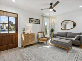 Vacation Rental Bay St Louis walk to beach, dining, shopping, and nightlife