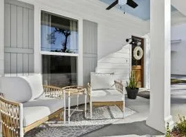 Cozy Vacation Rental in Old Town Bay St Louis Unit C