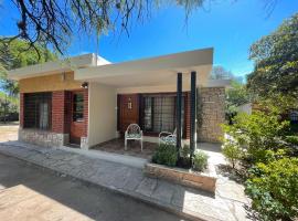 La Casita de Córdoba, holiday home sa Capilla del Monte