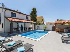 Nice Home In Galizana With Outdoor Swimming Pool, 3 Bedrooms And Wifi