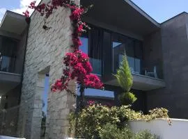 OLEA Family Apt with Garden