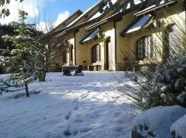 REINA MARIANA Bungalows