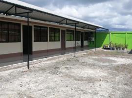 Cabinas Lawson, rumah tamu di Puerto Jiménez