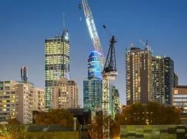 Melb cbd -suite loft city views MarvelStadium FreeTramZone