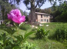 Le Mas aux Arômes, Hotel in Puget