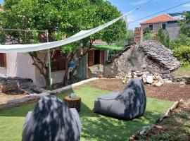 Holiday Home Jere, holiday home in Postira