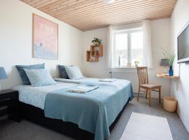 Stone Mountain BnB, chalet di Stenbjerg