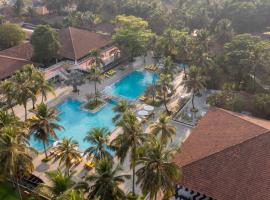 Novotel Goa Dona Sylvia Resort, luxusszálloda Cavelossimban