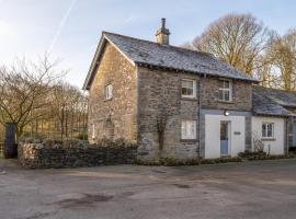 Jubilee Cottage, hotel with pools in Rusland