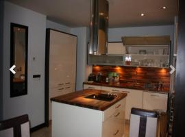 2 Bed Apartment, hotel di Sandyford