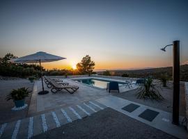 Holiday house DM, hotel v destinaci Bobovišća