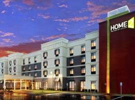 Home2 Suites by Hilton Long Island Brookhaven, hotel v destinaci Yaphank