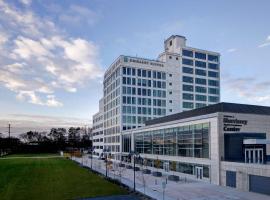 Embassy Suites By Hilton Rockford Riverfront, Hilton hotel v destinaci Rockford