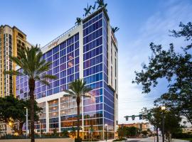 Canopy West Palm Beach - Downtown, hotel near Ann Norton Sculpture Gardens, West Palm Beach