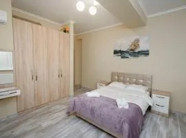 Ultra Central One Bedroom Apartment
