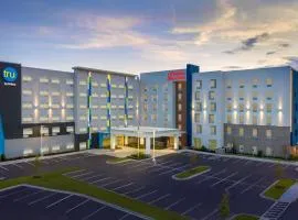 Tru By Hilton Charlotte Airport Lake Pointe、シャーロットにあるシャーロット・ダグラス国際空港 - CLTの周辺ホテル