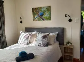 Loeries Nest