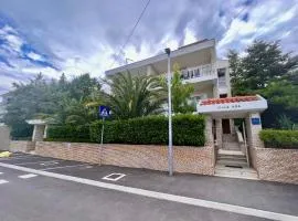 Apartments Villa Ana