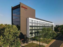 Hampton By Hilton Warsaw Reduta, pet-friendly hotel in Warsaw