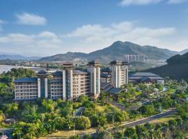 Doubletree By Hilton Lingshui Hot Spring, hotel with parking in Lingshui