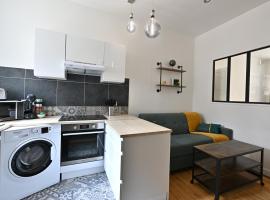 3 Appartements Premium au pied de la Cathédrale - Hypercentre, ξενοδοχείο σε Sens