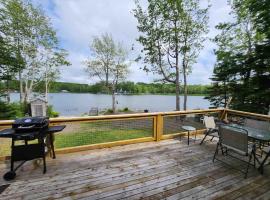 CAIA Lakeside Retreat - Sunken Lake, vila v destinaci New Minas