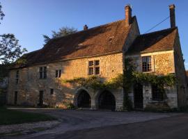 Maison Forte Perreuse, B&B sa Treigny