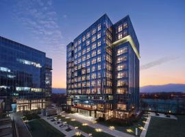 Hilton Garden Inn Beijing Haidian Daoxiang Lake, hotel perto de Gonghuacheng Station, Pequim