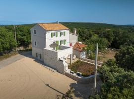 Analma, hotel com banheiras de hidromassagem em Belej