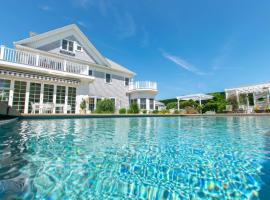 Luxurious Estate Private Heated pool, proprietate de vacanță aproape de plajă din Harwich