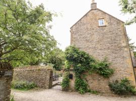 The Old School House, villa in Lower Swell