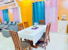 Spacieuse maison à Calavi - Comme chez vous、Abomey-Calaviのコテージ