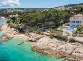 Luxury villa Sutivan Infinity with heated pool on Brac, hotel in Sutivan