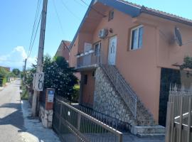 Hostel Dragana, מלון בפודגוריצה