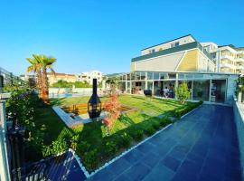 Royalova Hotel, hotel in Yalova