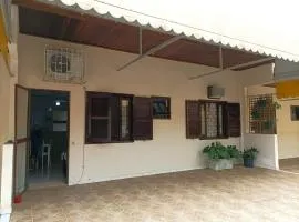 Casa Cond 2Q com Churrasqueira