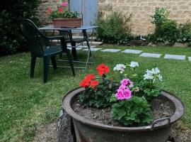 La Chambre a l'Oree du bois, B&B in Capdrot