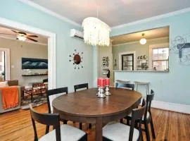The Home Collection CLT: 800 Magnolia