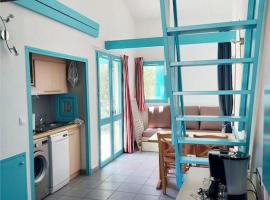 Maisonnette Bleue Caraïbe, hotell med basseng i Argelès-sur-Mer